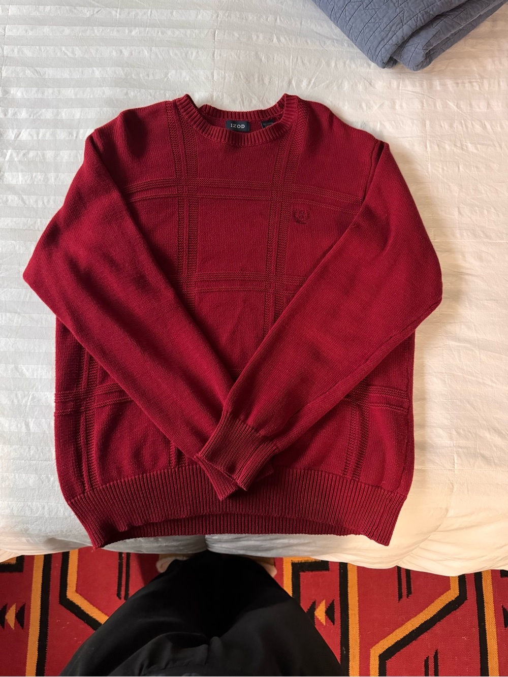 Izod Men's Deep Red Crewneck Sweater